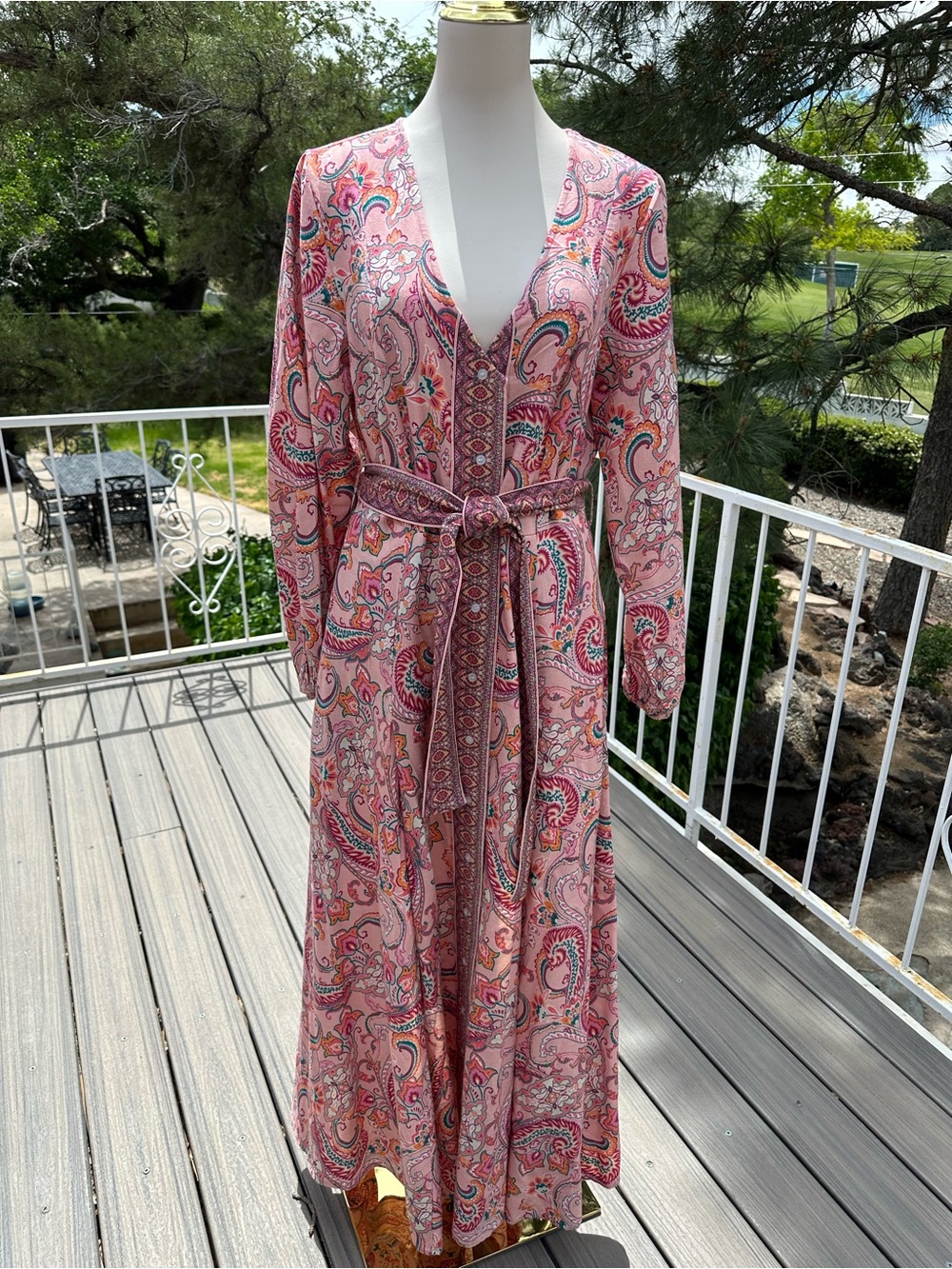 VENUS Pink Paisley Tie-Waist Maxi Dress